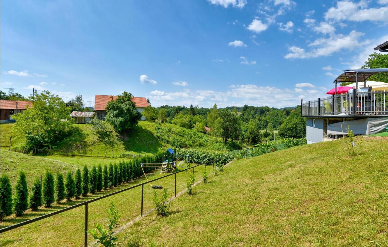 Beautiful Home In Zadoborje With Jacuzzi Exterior photo