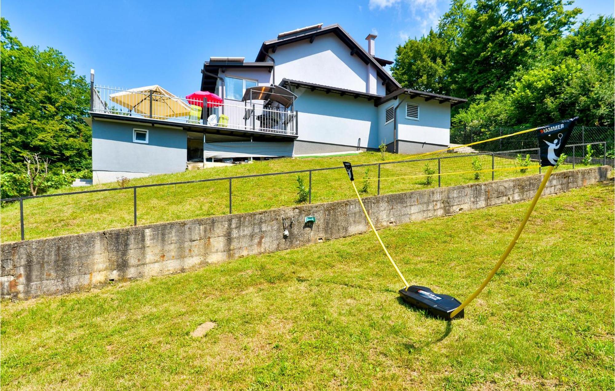 Beautiful Home In Zadoborje With Jacuzzi Exterior photo